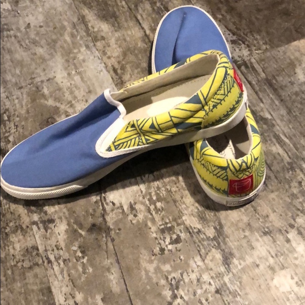 BucketFeet Slip On Sneakers size 10 ships same day